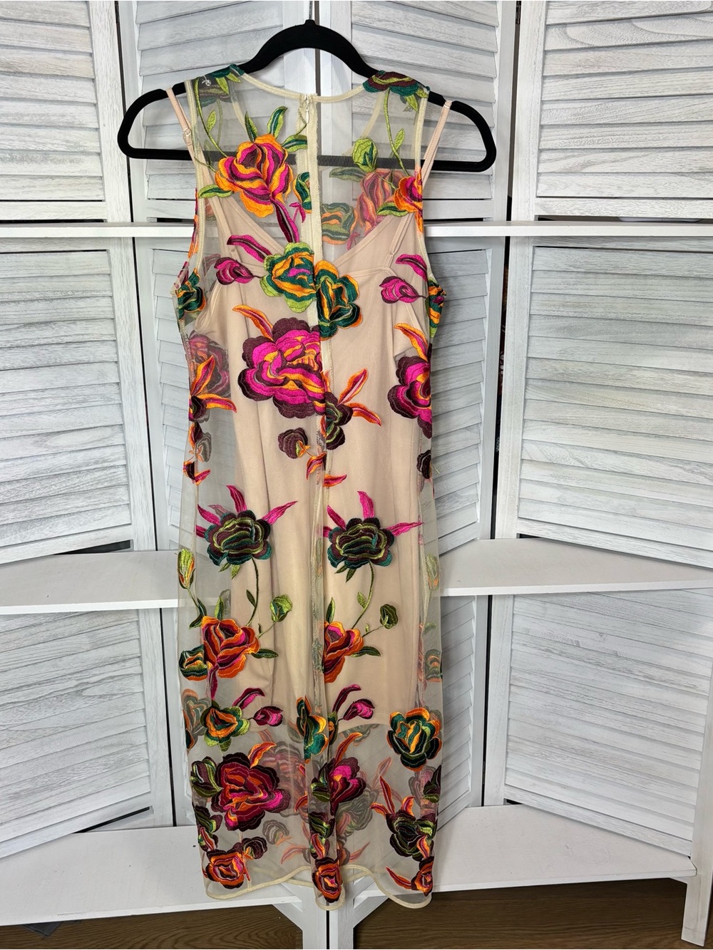 Alexia Admor Nude Illusion Floral Embroidered Mesh Midi Dress Size Small - Picture 2 of 4